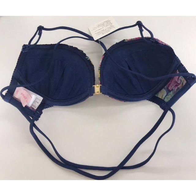 fran de lingerie B65 紺 花柄 フロントホック（fb65） レディースの下着/アンダーウェア(ブラ)の商品写真