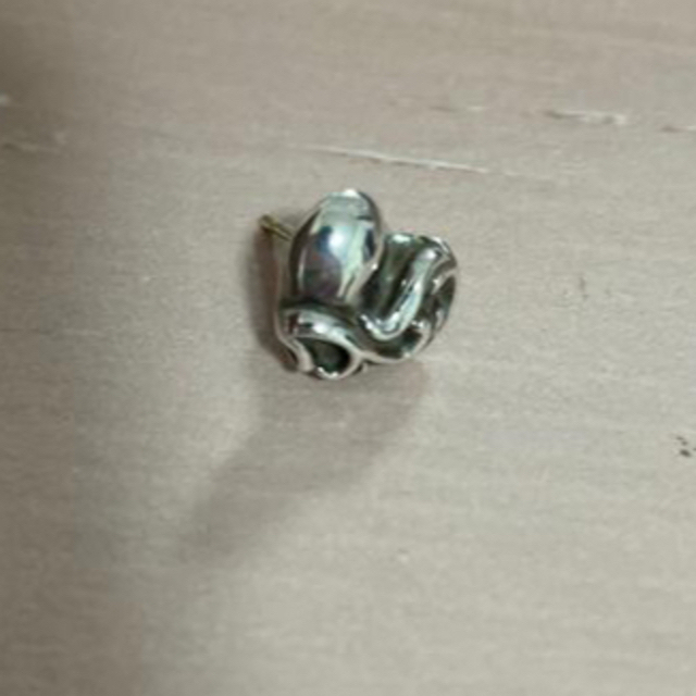 クロムハーツ Chrome Hearts ハート ピアス ピアス(片耳用) クロムハーツ Chrome Hearts ハート ピアス ピアス(片耳用)