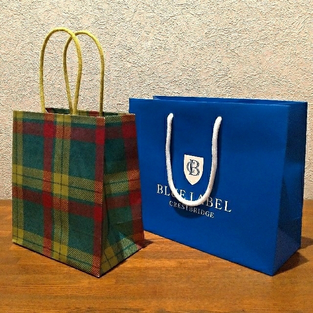 BURBERRY BLUE LABEL(バーバリーブルーレーベル)のBLUE LABEL CRESTBRIDGE、ISETAN ショップバッグ レディースのバッグ(ショップ袋)の商品写真