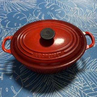 ルクルーゼ(LE CREUSET)のル・クルーゼ ココット オーバル チェリーレッド 鍋　ジャンク品(鍋/フライパン)