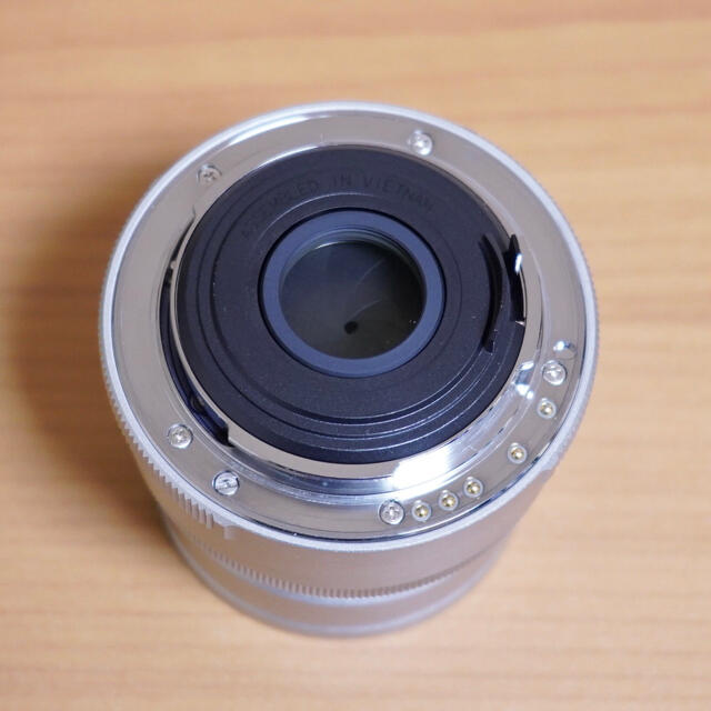 smc PENTAX-DA 70mm F2.4 Limited Silver