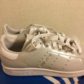 ビューティアンドユースユナイテッドアローズ(BEAUTY&YOUTH UNITED ARROWS)の【アローズ別注/完売品/未使用新品】adidas スタンスミス 23.5cm(スニーカー)