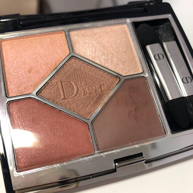 Dior サンククルールクチュール 429