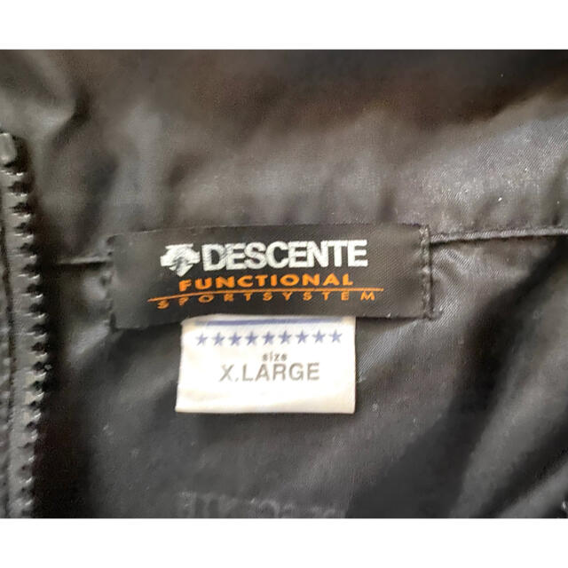 DESCENTE(デサント)の阪神タイガース　DESCENTE　スタッフウインドブレーカー　ジャンパー スポーツ/アウトドアの野球(応援グッズ)の商品写真