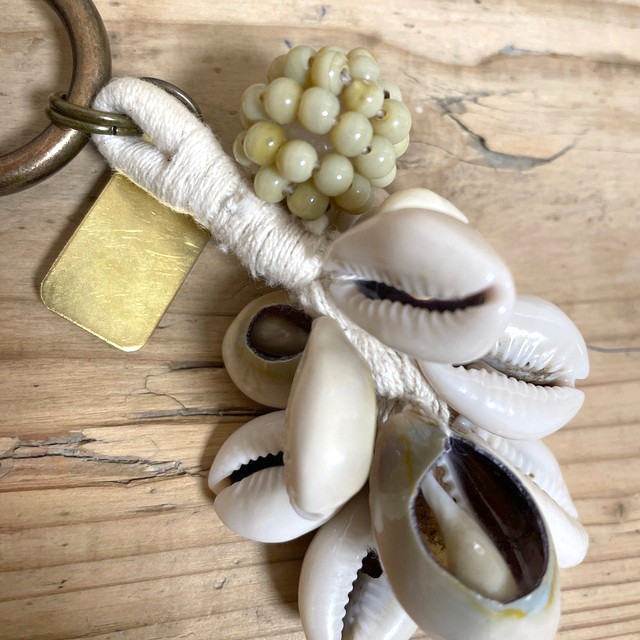 アリシアスタン　Multi Charm Shell Keychain