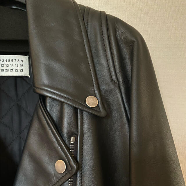 Maison Martin Margiela(マルタンマルジェラ)のお値下げ【レアmaison margiela】レディースレザージャケット レディースのジャケット/アウター(ライダースジャケット)の商品写真