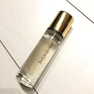 イヴサンローランボーテ(Yves Saint Laurent Beaute)のイヴ・サンローラン ラディアント タッチ ブラープライマー(化粧下地)