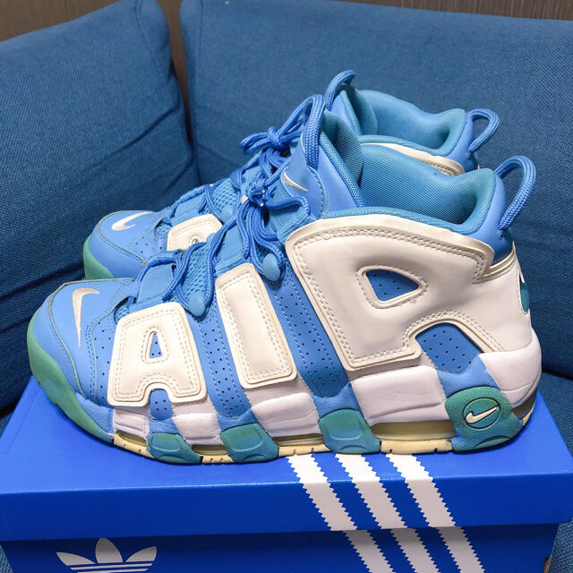 NIKE(ナイキ)のNIKE AIR MORE UP TEMPO メンズの靴/シューズ(スニーカー)の商品写真