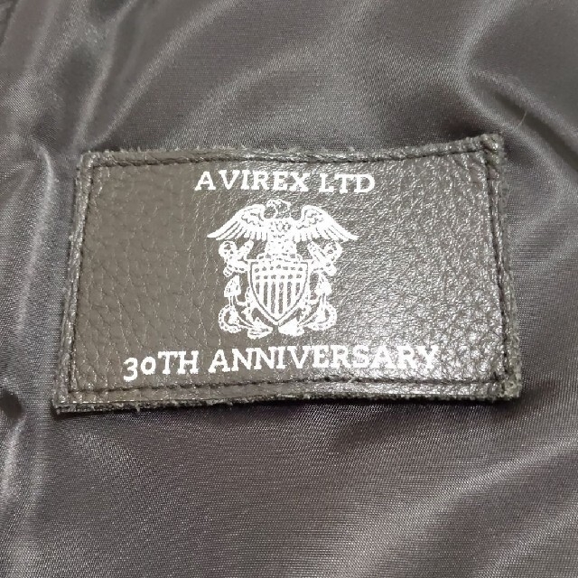 AVIREX(アヴィレックス)の【希少限定モデル】AVIREX フライトジャケットMA-2 30周年記念モデル メンズのジャケット/アウター(フライトジャケット)の商品写真