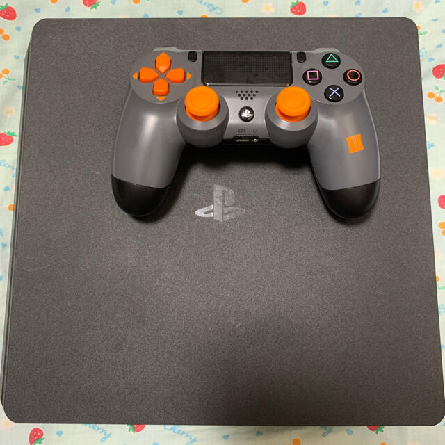 PlayStation4(プレイステーション4)のSONY PlayStation4 CUH-2200AB01 エンタメ/ホビーのゲームソフト/ゲーム機本体(家庭用ゲーム機本体)の商品写真