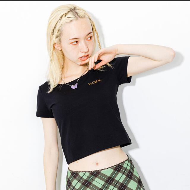 X-girl(エックスガール)の【新品・タグ付き】SQUARE NECK BABY TEE レディースのトップス(Tシャツ(半袖/袖なし))の商品写真