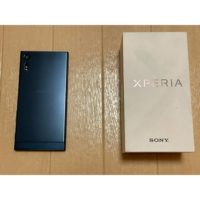 Xperia(エクスペリア)の【llatte様専用】Xperia XZ F8332 Forest Blue スマホ/家電/カメラのスマートフォン/携帯電話(スマートフォン本体)の商品写真