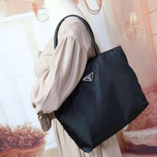 PRADA - b454 美品!PRADAプラダ ナイロントートバッグ 黒 肩掛け肩