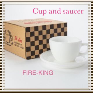 ファイヤーキング(Fire-King)のファイヤーキング Fire-King カップ&ソーサー ミルクホワイト(グラス/カップ)