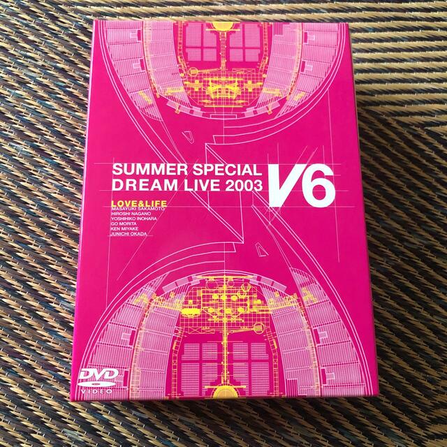 V6(ブイシックス)のLOVE　＆　LIFE　～V6　SUMMER　SPECIAL　DREAM　LIV エンタメ/ホビーのDVD/ブルーレイ(ミュージック)の商品写真