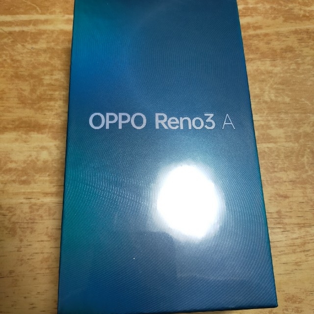 OPPO(オッポ)のOPPO Reno3 A ホワイト 新品未開封品 Y!mobile版  スマホ/家電/カメラのスマートフォン/携帯電話(スマートフォン本体)の商品写真