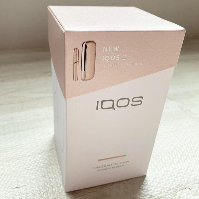 IQOS(アイコス)の《新品》未使用iQOSゴールド　 メンズのファッション小物(タバコグッズ)の商品写真