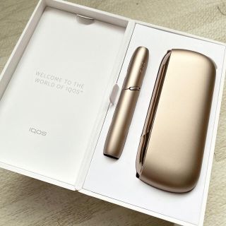 アイコス(IQOS)の《新品》未使用iQOSゴールド　(タバコグッズ)