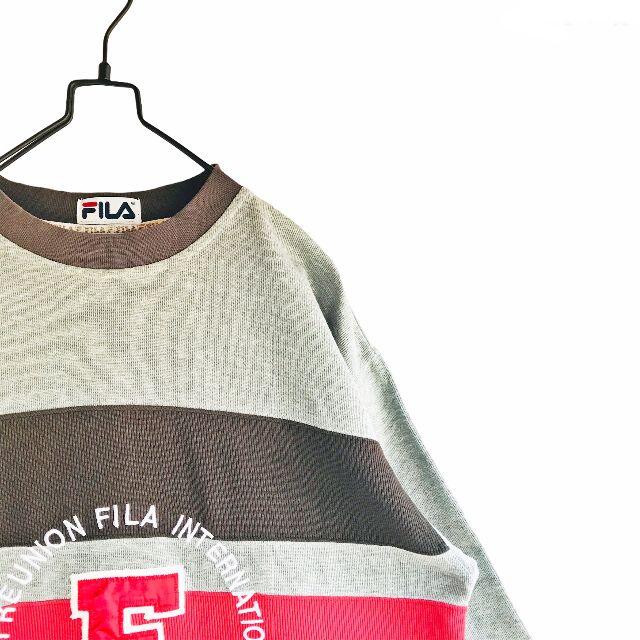 FILA(フィラ)のデカロゴ 刺繍 ライン 切り替え ボックス スウェット 古着 メンズのトップス(スウェット)の商品写真