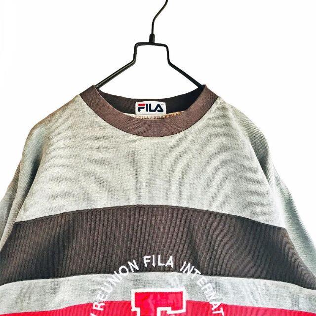 FILA(フィラ)のデカロゴ 刺繍 ライン 切り替え ボックス スウェット 古着 メンズのトップス(スウェット)の商品写真