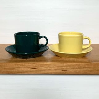 イッタラ(iittala)のティーマ teema カップ&ソーサー　イエロー グリーン(食器)