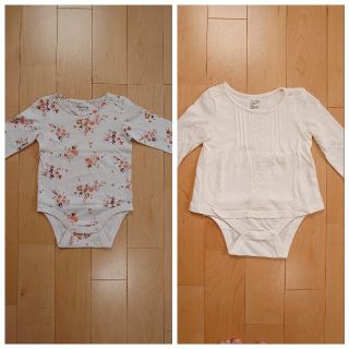 ベビーギャップ(babyGAP)の【かなやん様専用】GAPbaby 長袖ロンパース 80cm ベージュ花・白(ロンパース)