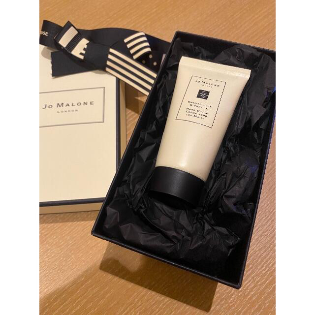 【新品未使用】JO MALONE　ハンドクリーム（ラッピングあり） コスメ/美容のボディケア(ハンドクリーム)の商品写真