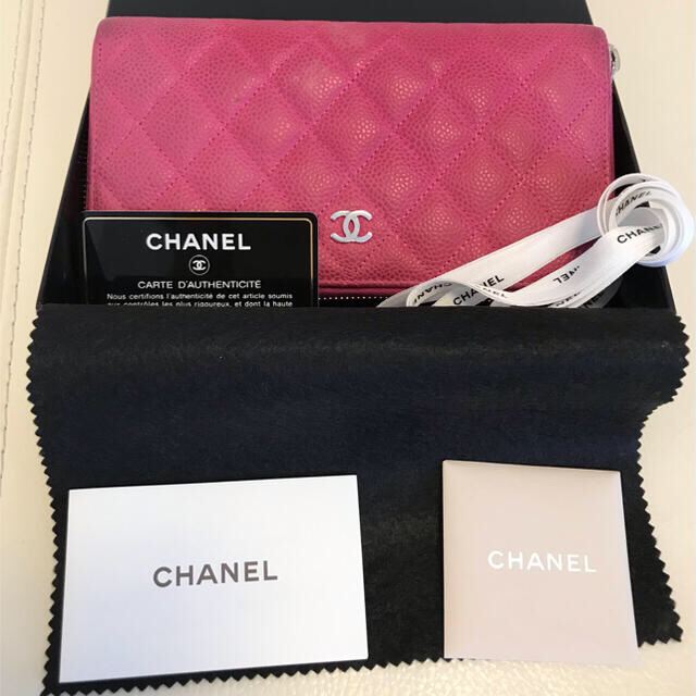 CHANEL(シャネル)のCHANEL 長財布　マトラッセ　キャビアスキン レディースのファッション小物(財布)の商品写真