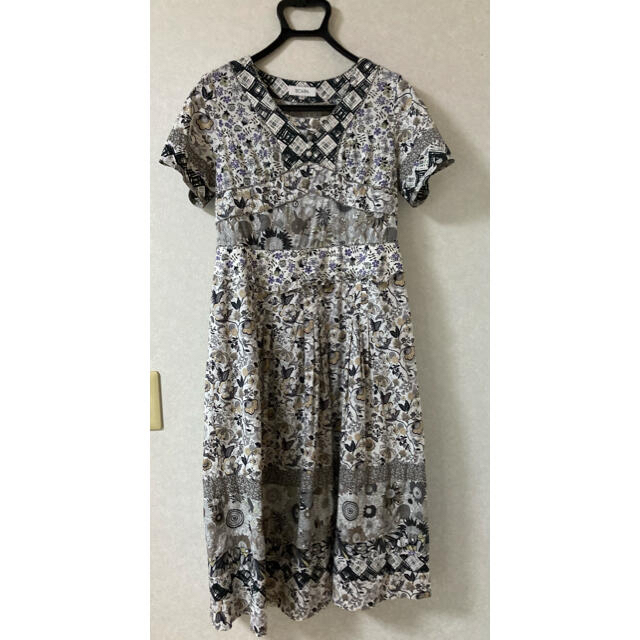 新しい スキャパ SCAPA 花柄ワンピース 大きいサイズ 40号 L 半袖