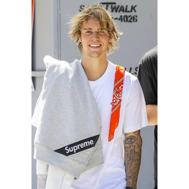 ますよう Supreme Supreme Nike ジャスティン着用 赤の通販 by Supreme