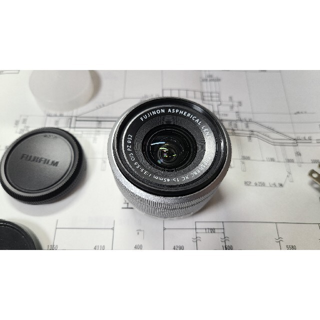 富士フイルム(フジフイルム)のFUJIFILM ミラーレス一眼カメラ X-A5レンズキット X-A5 スマホ/家電/カメラのカメラ(ミラーレス一眼)の商品写真