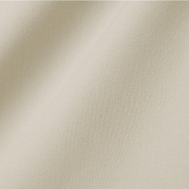 GU(ジーユー)の新品　サスペンダー付きハイウエストセミフレアスカート レディースのスカート(ひざ丈スカート)の商品写真