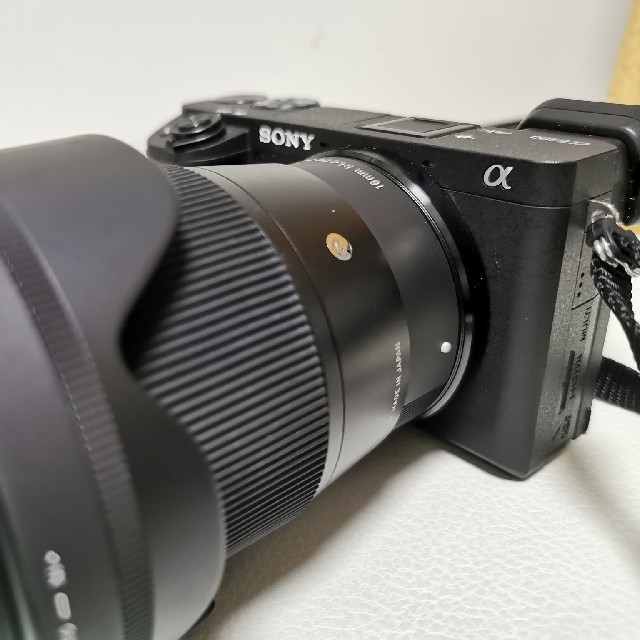 SONY(ソニー)のSONY a6400 セット スマホ/家電/カメラのカメラ(ミラーレス一眼)の商品写真