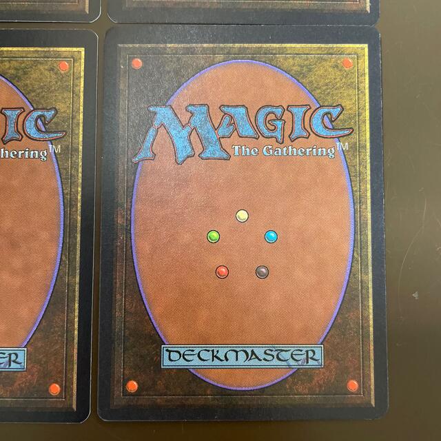 マジック：ザ・ギャザリング(マジックザギャザリング)のMTG＊beta＊β＊ベータ＊基本土地＊島＊森＊4枚セット＊美品 エンタメ/ホビーのトレーディングカード(シングルカード)の商品写真