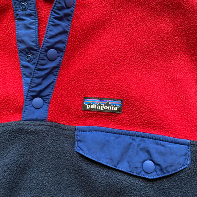 patagonia(パタゴニア)のパタゴニア patagonia フーディー シンチラスナップ レッド メンズのジャケット/アウター(ブルゾン)の商品写真