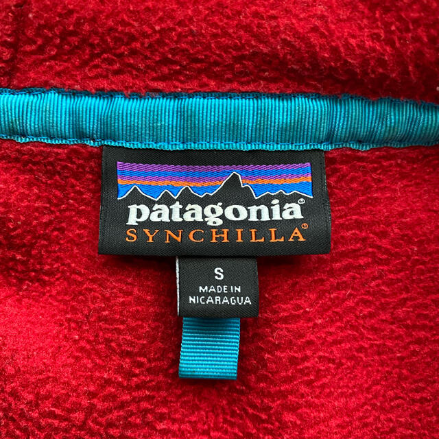 patagonia(パタゴニア)のパタゴニア patagonia フーディー シンチラスナップ レッド メンズのジャケット/アウター(ブルゾン)の商品写真