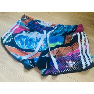 アディダス(adidas)のアディダス　レディース　ショートパンツ(ショートパンツ)