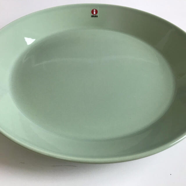 iittala(イッタラ)のティーマ　セラドングリーン　21cmプレート　2枚セット インテリア/住まい/日用品のキッチン/食器(食器)の商品写真