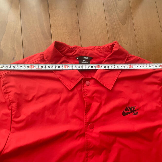 NIKE(ナイキ)の【XXL】希少サイズ NIKE SB コーチジャケット 赤 メンズのジャケット/アウター(ナイロンジャケット)の商品写真