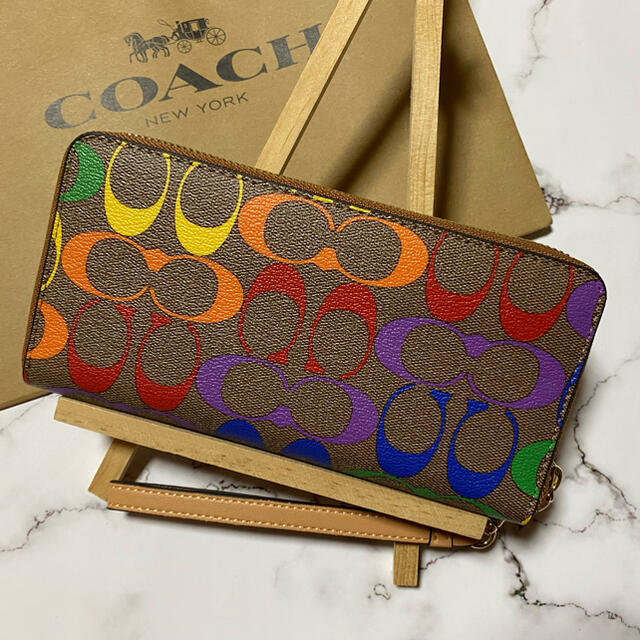 COACH - 【COACH】コーチ長財布レインボー シグネチャー (C4537)の通販