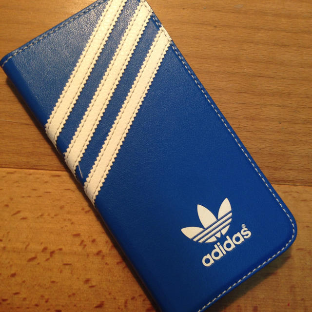 adidas(アディダス)の【未使用・美品】adidas iPhone6/6Sケース スマホ/家電/カメラのスマホアクセサリー(iPhoneケース)の商品写真