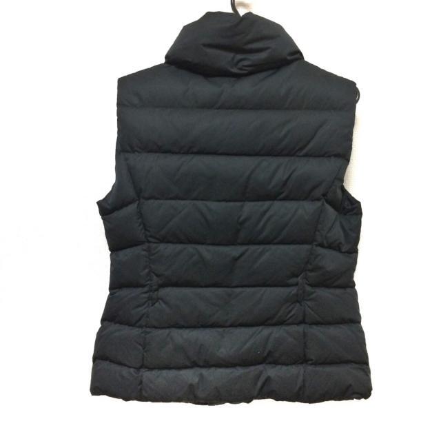 MONCLER(モンクレール)のモンクレール ダウンベスト サイズ2 M美品  レディースのジャケット/アウター(ダウンベスト)の商品写真