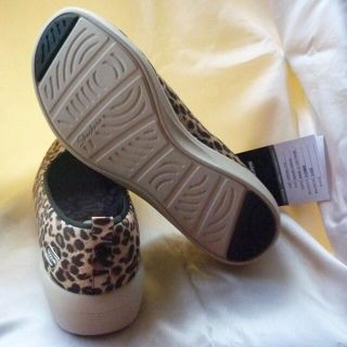 新品25.5cm★SKECHERS スケッチャーズレオパードスリッポン