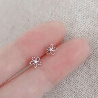 ピアス(ピアス)