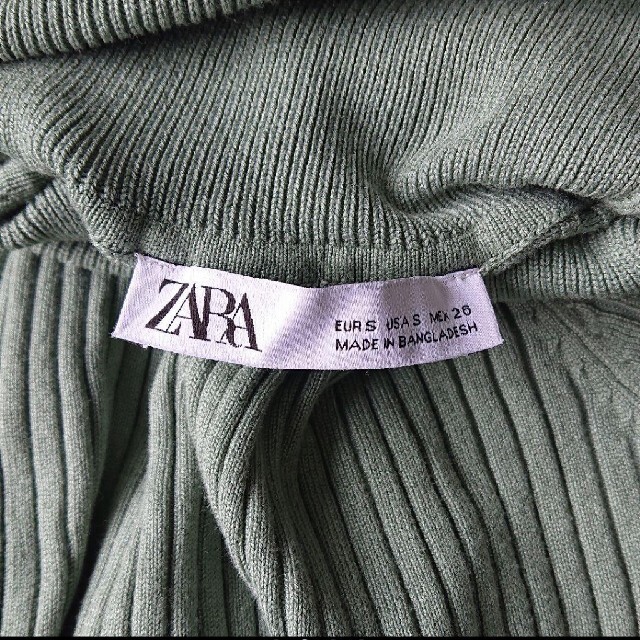 ZARA(ザラ)のZARA タートルネック セーター レディースのトップス(ニット/セーター)の商品写真