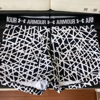 アンダーアーマー(UNDER ARMOUR)のアンダーアーマー・ヒートギアショートパンツ　レディースLG(ヨガ)