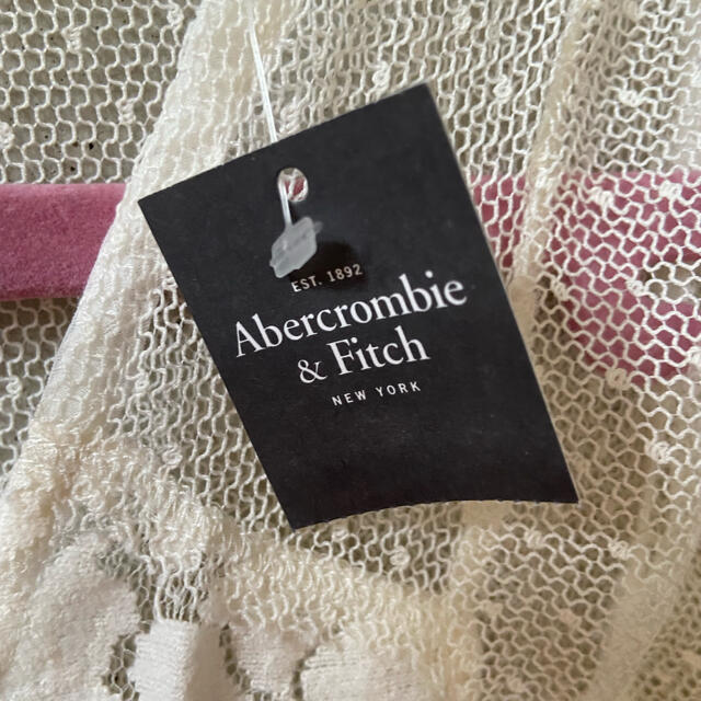 Abercrombie&Fitch(アバクロンビーアンドフィッチ)の★アバクロ アバクロンビー&フィッチ★レース トップス 海外Sサイズ 新品 レディースのトップス(その他)の商品写真