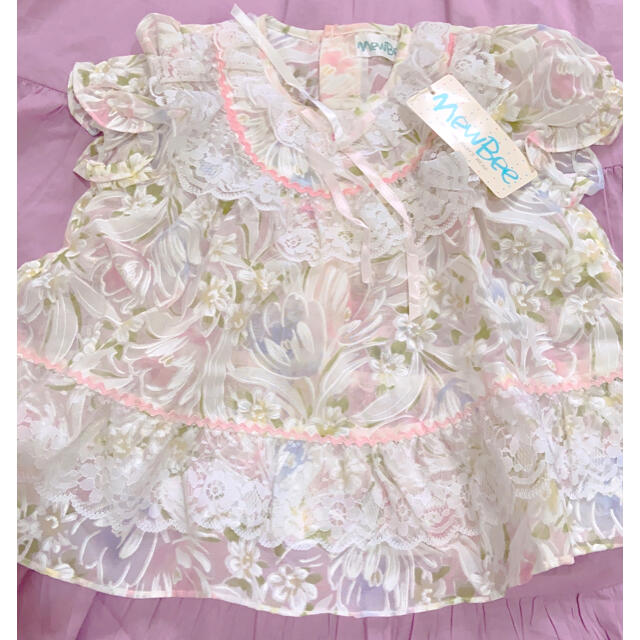 ベビー服 女の子 花柄 キッズ/ベビー/マタニティのキッズ服女の子用(90cm~)(ワンピース)の商品写真