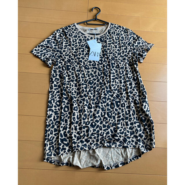 ZARA(ザラ)のZARA レオパード柄Tシャツ レディースのトップス(Tシャツ(半袖/袖なし))の商品写真