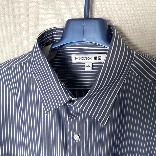 J.W.ANDERSON - ユニクロ JW ANDERSON ストライプシャツ ブルー J.W.ANDERSON - ユニクロ JW ANDERSON ストライプシャツ ブルー